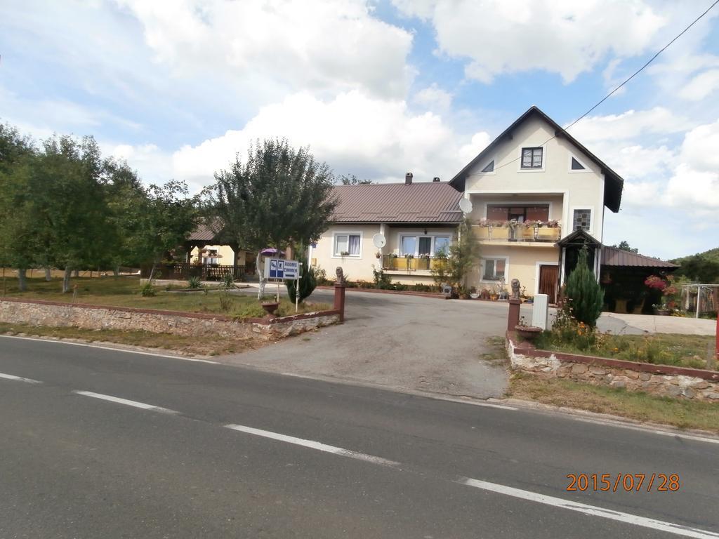 Rooms "Dragica" Otočac Extérieur photo